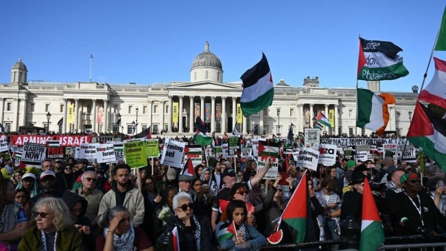 Thousands filled Trafalgar Square demanding an end to Israel’s genocide in Gaza